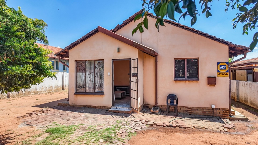 3 Bedroom Property for Sale in Tlhabane West North West